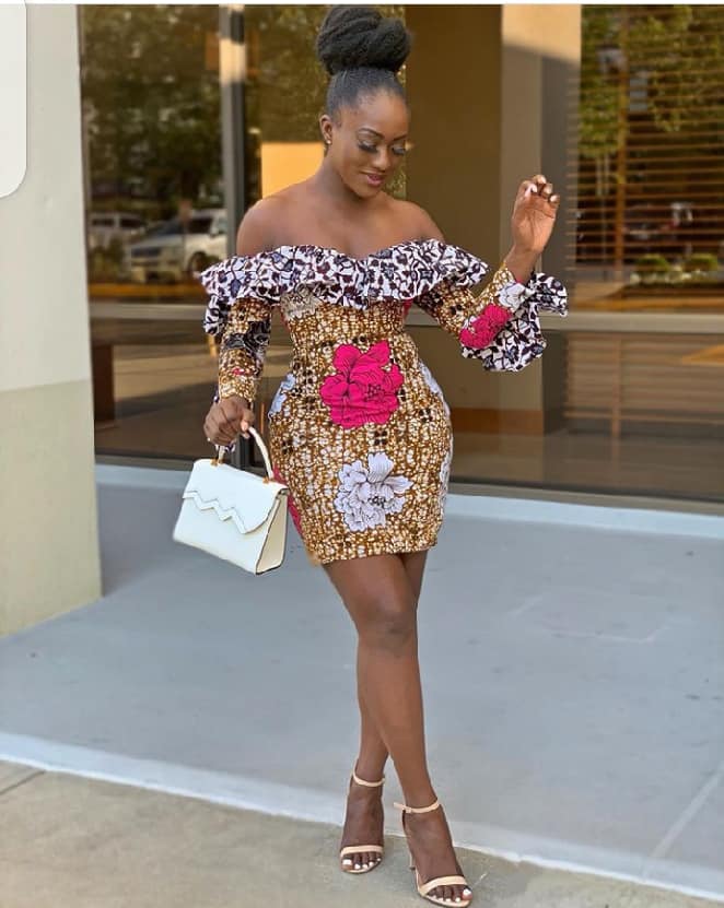 Simple 2019 Ankara Fitted Short Gowns Styles for Stylish Ladies  Dezango